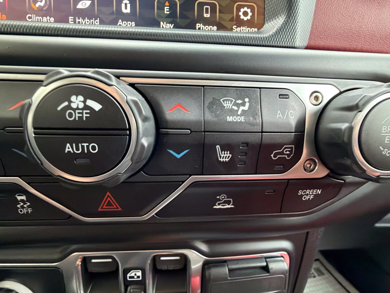Used 2023 Jeep Wrangler Unlimited Rubicon 4xe AWD/4WD image 23