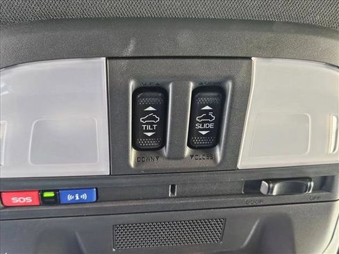 Used 2024 Subaru Crosstrek 2.5i Wilderness w/ Crosstrek Mirror Package image 17