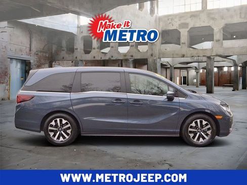 Used 2025 Honda Odyssey EX-L image 1