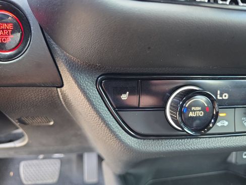 Certified 2025 Honda HR-V Sport image 19