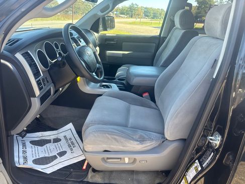Used 2008 Toyota Sequoia SR5 image 27