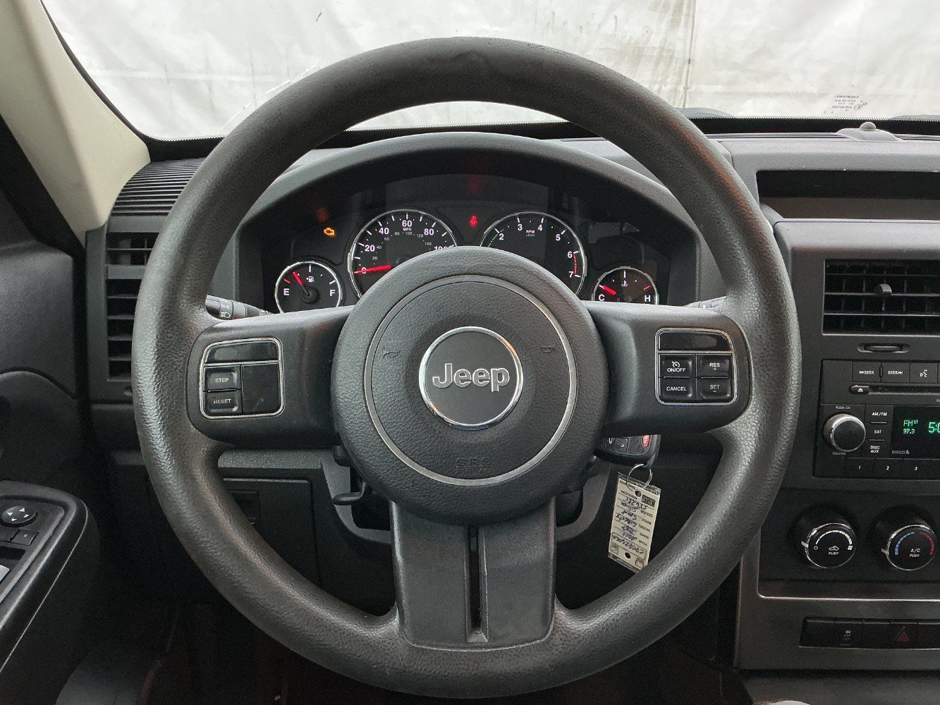 Used 2011 Jeep Liberty Sport RWD image 15