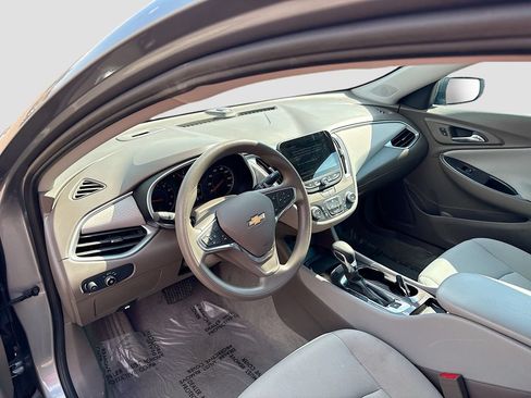 Used 2023 Chevrolet Malibu LS FWD image 9