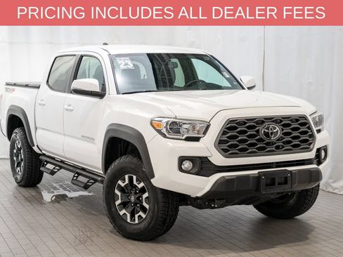 Certified 2023 Toyota Tacoma TRD Off-Road AWD/4WD image 1