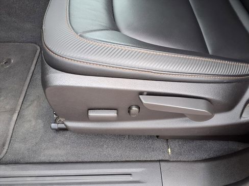 Used 2021 GMC Canyon AT4 image 24