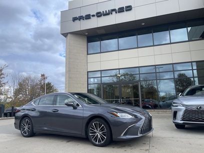 Certified 2023 Lexus ES 350 w/ Premium Package