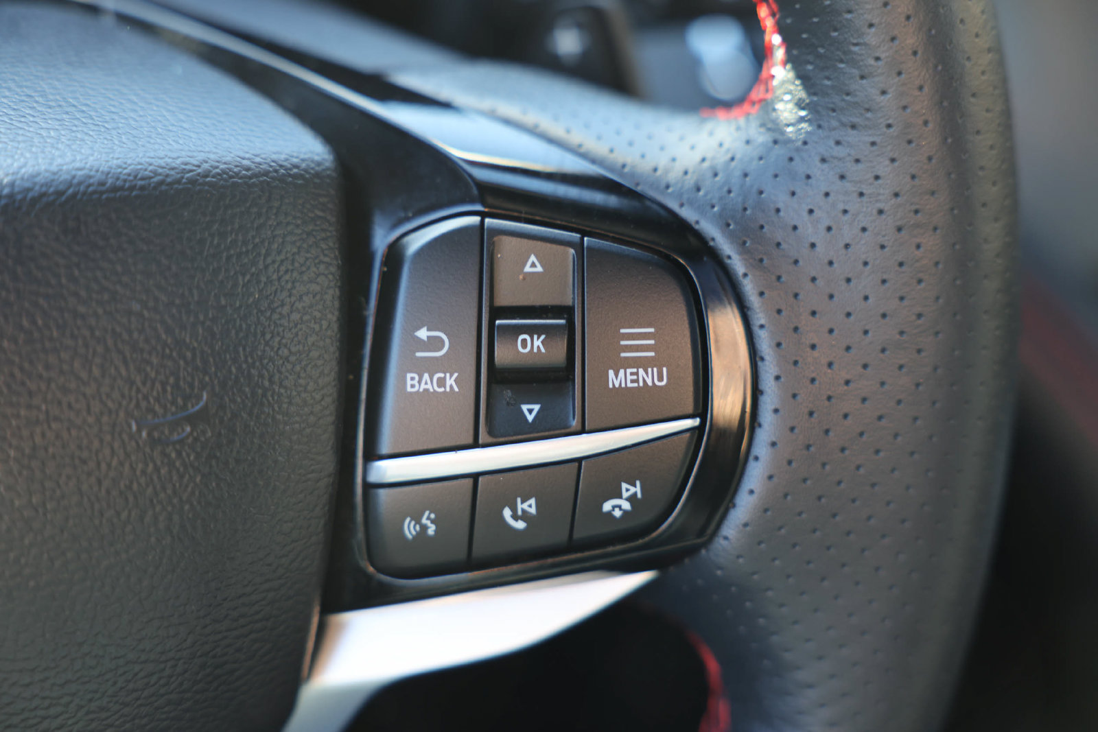 Used 2025 Ford Explorer ST w/ Sun And Sound Package AWD/4WD image 28