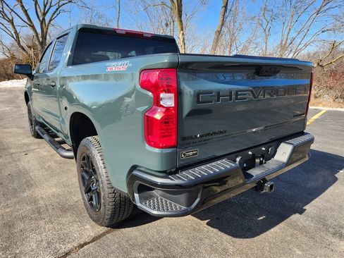 New 2025 Chevrolet Silverado 1500 Custom Trail Boss w/ Turbomax Blackout Package AWD/4WD image 4