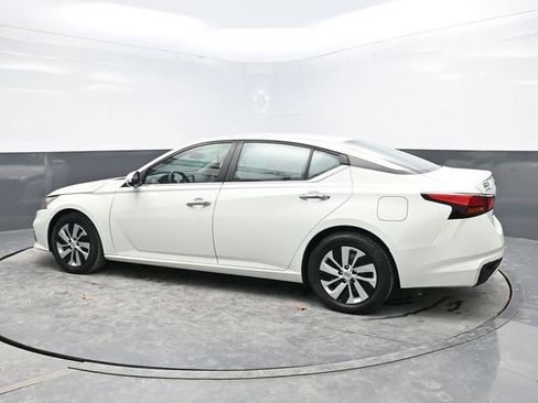 Used 2021 Nissan Altima 2.5 S image 4