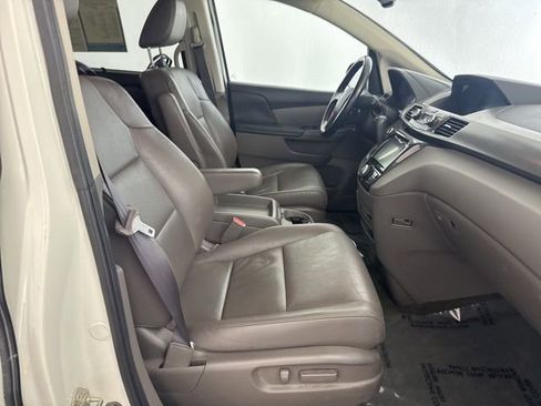 Used 2016 Honda Odyssey Touring image 25