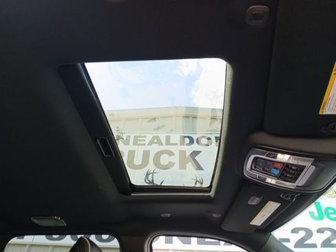 New 2026 RAM 3500 Limited AWD/4WD image 28
