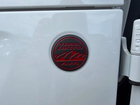 Used 2024 Jeep Wrangler Unlimited Rubicon image 23