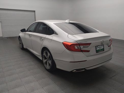 Used 2018 Honda Accord Touring image 5