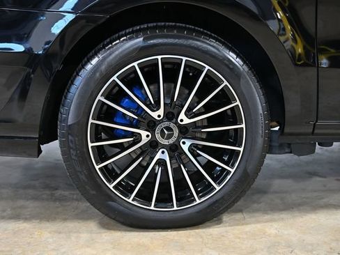 Used 2023 Mercedes-Benz Metris Passenger image 25