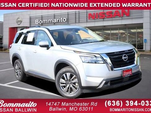 Certified 2025 Nissan Pathfinder SV AWD/4WD image 1