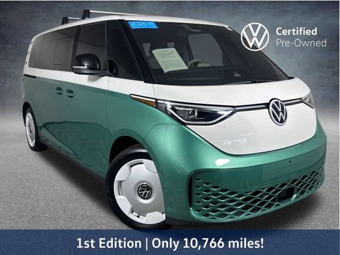 Used 2025 Volkswagen ID. Buzz 1st Edition RWD image 1