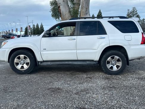 Used 2006 Toyota 4Runner SR5 image 6
