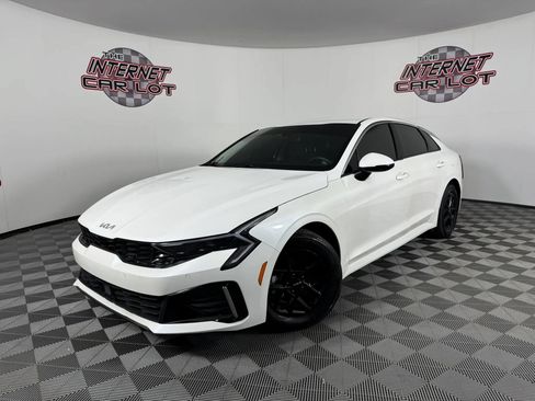 Used 2025 Kia K5 LXS FWD image 1