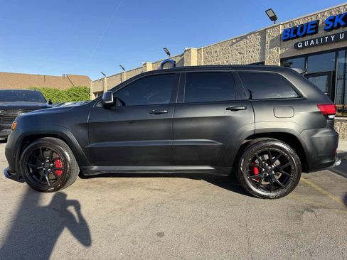 Used 2018 Jeep Grand Cherokee Trackhawk AWD/4WD image 9