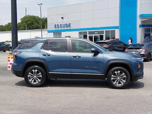 New 2026 Chevrolet Equinox LT w/ LPO, Floor Liner Package FWD image 2