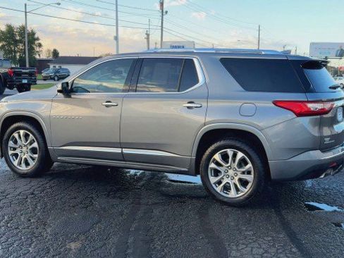 Certified 2020 Chevrolet Traverse Premier w/ LPO, Floor Liner Package image 6