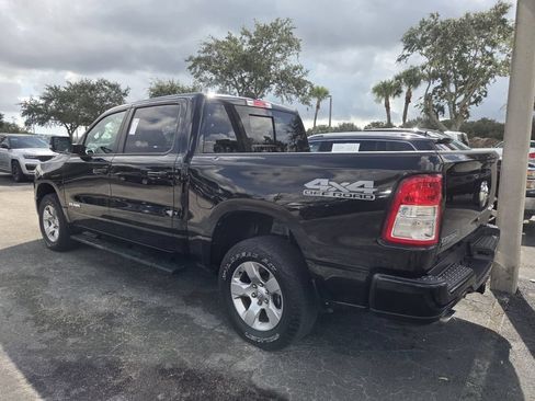 Used 2022 RAM 1500 Big Horn AWD/4WD image 4