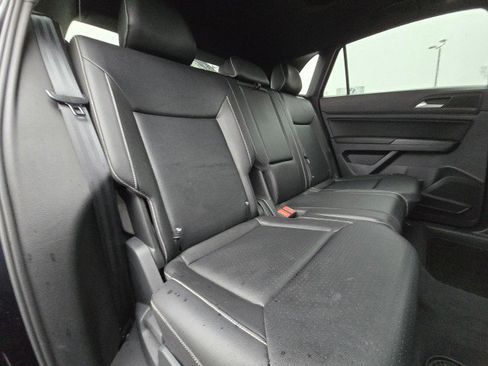 Used 2020 Volkswagen Atlas Cross Sport SEL image 15