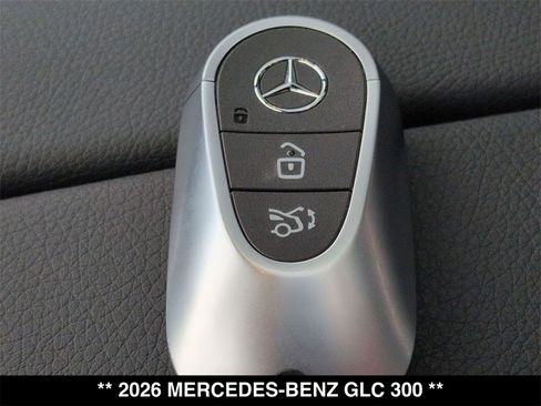 Used 2026 Mercedes-Benz GLC 300 4MATIC image 30