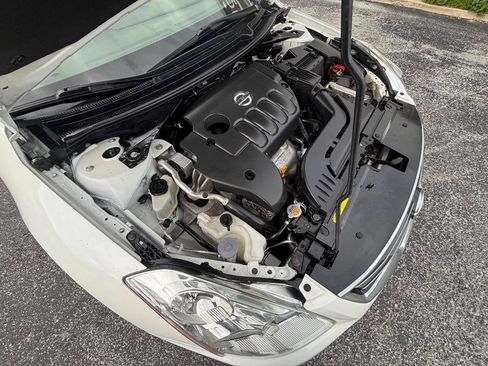 Used 2011 Nissan Altima 2.5 SL w/ 2.5SL Pkg FWD image 38