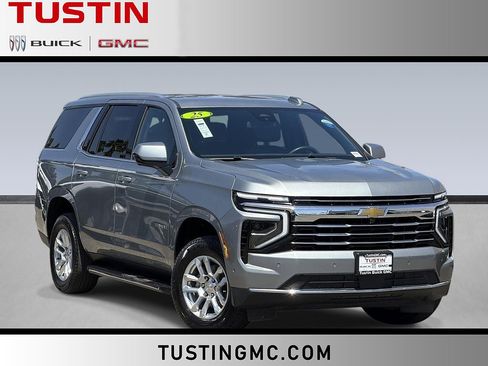 Used 2025 Chevrolet Tahoe LT RWD image 1