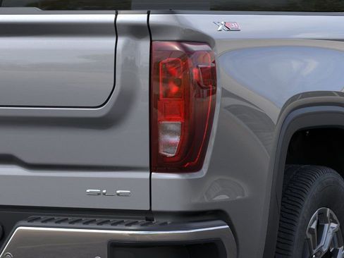 New 2026 GMC Sierra 1500 SLE AWD/4WD image 11
