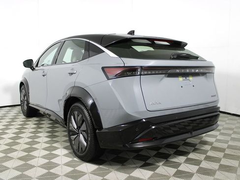 Used 2024 Nissan Ariya FWD image 37