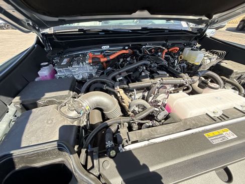 New 2025 Toyota Tacoma Limited image 32