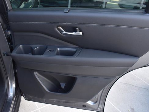 New 2026 Nissan Pathfinder SL FWD image 63