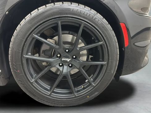 Used 2020 Dodge Charger SXT w/ Leather Interior Group RWD image 27