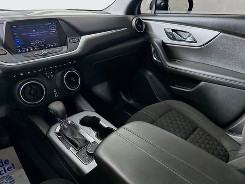 Used 2022 Chevrolet Blazer LT image 21