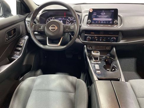 Used 2024 Nissan Rogue S FWD image 12