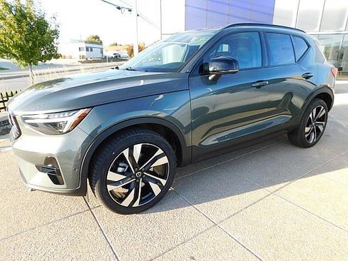 New 2026 Volvo XC40 B5 Ultra w/ Climate Package image 10