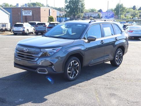 Certified 2025 Subaru Forester Limited w/ Popular Package #1 AWD/4WD image 4