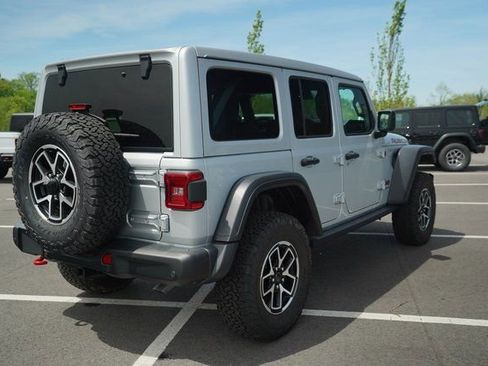 New 2024 Jeep Wrangler Unlimited Rubicon w/ Capability Package AWD/4WD image 5