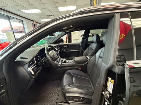 Used 2021 Audi Q8 Premium Plus w/ Premium Plus Package AWD/4WD image 28