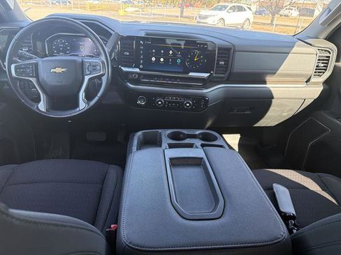 Used 2022 Chevrolet Silverado 1500 LT image 41