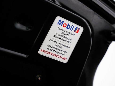 Used 2004 Porsche 911 Carrera RWD image 41