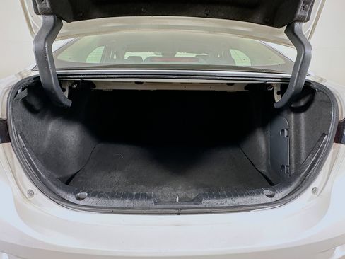 Used 2018 MAZDA MAZDA3 Sport image 28