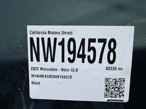 Used 2022 Mercedes-Benz GLB 250 w/ Premium Package Lite image 16