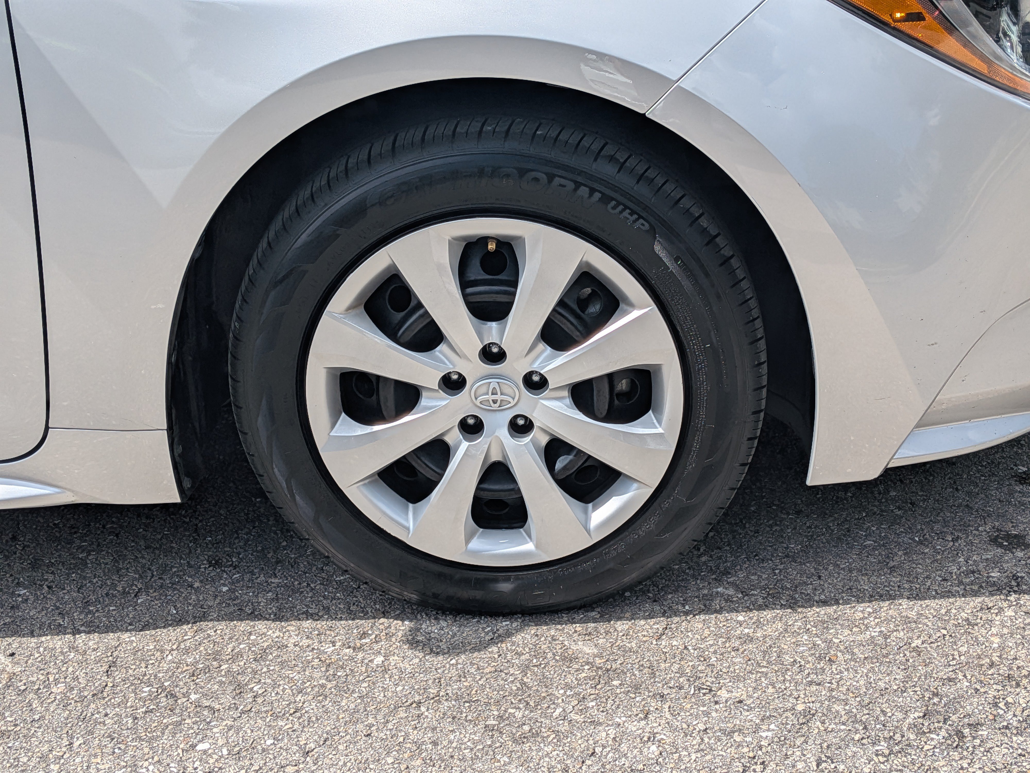 Used 2023 Toyota Corolla LE FWD image 11