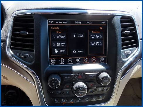 Certified 2018 Jeep Grand Cherokee Overland AWD/4WD image 21