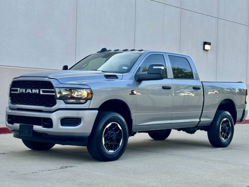 Used 2024 RAM 2500 Tradesman w/ Chrome Appearance Group AWD/4WD image 1
