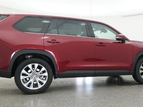 New 2026 Toyota Grand Highlander FWD image 26