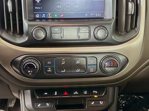 Used 2022 GMC Canyon Denali image 22